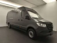 Gebraucht Mercedes Sprinter 150 PS (110 kW) 2026 Tenoritgrau Van