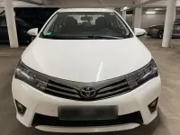 Gebraucht Toyota Corolla 99 PS (72 kW) 2014 Weiß Limousine