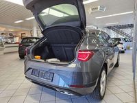 Gebraucht Seat Leon FR 204 PS (150 kW) 2023 Magneticgraumet. (metallic) Limousine