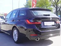 Używany BMW 320 Advantage 184 KM (135 kW) 2022 Czarny Kombi