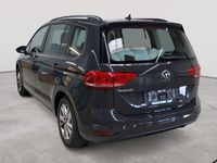 Gebraucht VW Touran Comfortline 122 PS (89 kW) 2021 Uranograu Van / Kleinbus