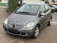 Gebraucht Mercedes A180 109 PS (80 kW) 2011 Grau Kleinwagen