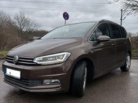 Gebraucht VW Touran Highline 150 PS (110 kW) 2015 Braun Van / Kleinbus