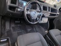 Gebraucht VW Multivan Trendline 150 PS (110 kW) 2018 Schwarz Van / Kleinbus