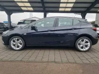 Gebraucht Opel Astra Dynamic 136 PS (100 kW) 2019 Schwarz Limousine