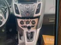 Usado Ford Focus Trend 116 CV (85 kW) 2013 Negro Familiar