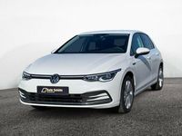 Gebraucht VW Golf VIII Style 150 PS (110 kW) 2022 Oryxweiß perlmutteffekt Limousine