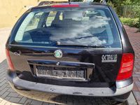 Gebraucht Skoda Octavia 102 PS (75 kW) 2010 Schwarz Kombi