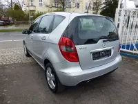 Gebraucht Mercedes A160 Avantgarde 95 PS (69 kW) 2012 Silber Kleinwagen