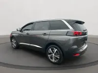 Gebraucht Peugeot 5008 Allure 136 PS (100 kW) 2024 Lackierung platiniumgrau/meta (metallic) SUV