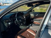 Gebraucht Mercedes E350 265 PS (194 kW) 2012 Schwarz Limousine