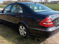 Gebraucht Mercedes E280 140 PS (102 kW) 2006 Blau Limousine