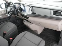 Second-hand VW Multivan Basis 150 CP (110 kW) 2024 Alb Monovolum