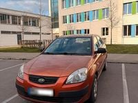 Gebraucht Kia Rio 97 PS (71 kW) 2009 Orange Limousine