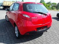 Gebraucht Mazda 2 Independence 75 PS (55 kW) 2010 Rot Kleinwagen