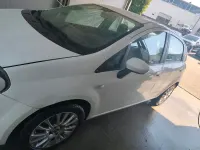 Gebraucht Fiat Grande Punto 77 PS (56 kW) 2010 Weiß Kleinwagen