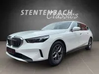 Gebraucht BMW 520 Sport Line 197 PS (144 kW) 2024 Weiß Kombi