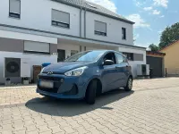 Gebraucht Hyundai i10 67 PS (49 kW) 2018 Blau Kleinwagen