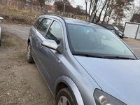 Gebraucht Opel Astra Basis 105 PS (77 kW) 2005 Lichtsilber m2 Kombi