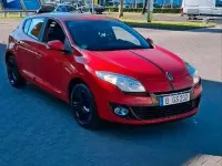 Gebraucht Renault Mégane 101 PS (74 kW) 2012 Rot Limousine