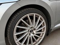 Usata VW Arteon 239 CV (175 kW) 2017 Grigio Utilitaria