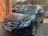 Gebraucht VW Tiguan Sportline 140 PS (102 kW) 2010 Grün SUV