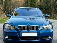 Gebraucht BMW 325 218 PS (160 kW) 2008 Blau Kombi