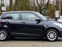 Usado Suzuki Swift Comfort 75 CV (55 kW) 2015 Negro Utilitario