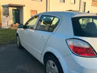 Gebraucht Opel Astra 110 PS (80 kW) 2006 Weiß Limousine