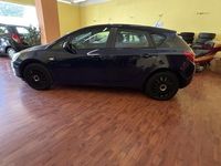 Gebraucht Opel Astra Selection 87 PS (63 kW) 2011 Blau Limousine