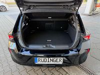 Gebraucht Opel Astra 131 PS (96 kW) 2025 Schwarz Limousine