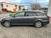 Gebraucht Toyota Avensis Team 177 PS (130 kW) 2008 Grau Kombi
