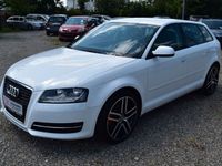Gebraucht Audi A3 Attraction 102 PS (75 kW) 2010 Weiß Limousine