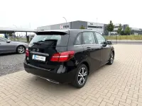 Gebraucht Mercedes B200 156 PS (114 kW) 2016 Schwarz Kleinwagen