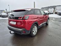 Gebraucht Peugeot 3008 Allure 131 PS (96 kW) 2022 Rot SUV