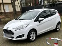 Gebraucht Ford Fiesta 60 PS (44 kW) 2015 Weiß Kleinwagen