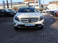 Gebraucht Mercedes GLA180 122 PS (89 kW) 2016 Weiß SUV