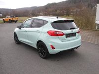 Gebraucht Ford Fiesta Cool & Connect 101 PS (74 kW) 2018 Aquamaringrün (metallic) Kleinwagen