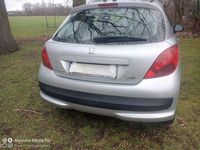 Gebraucht Peugeot 207 Urban Move 90 PS (66 kW) 2009 Silber