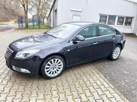 Usado Opel Insignia 220 HP (161 kW) 2008 Preto Sedan