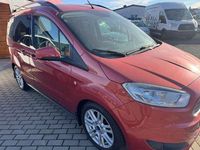 Gebraucht Ford Tourneo Courier Titanium 95 PS (69 kW) 2017 Orange Van / Kleinbus