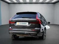 Gebraucht Volvo XC60 Plus 250 PS (183 kW) 2025 Grau SUV