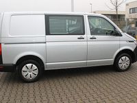 Second-hand VW Transporter 150 CP (110 kW) 2022 Argintiu Van