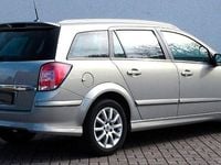 Gebraucht Opel Astra 125 PS (91 kW) 2010 Silber Kombi