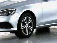 Gebraucht Mercedes E220 Avantgarde 200 PS (147 kW) 2022 Metalliclack hightechsilber (metallic) Kombi