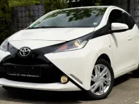Używany Toyota Aygo 69 KM (50 kW) 2014 Biały Hatchback