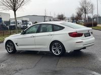 Gebraucht BMW 320 Sport Line 184 PS (135 kW) 2019 Weiß Limousine