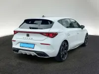 Gebraucht Cupra Leon VZ 300 PS (220 kW) 2024 Nevada weiß metallic Limousine