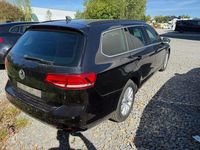 Gebraucht VW Passat Comfortline 150 PS (110 kW) 2017 Schwarz Kombi