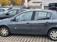Gebraucht Renault Clio II Dynamique 101 PS (74 kW) 2007 Schwarz Limousine